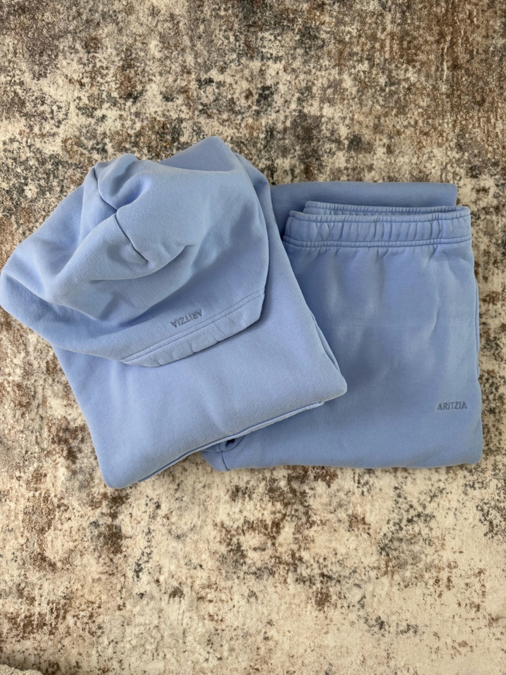 Aritzia Women’s Sweatsuit Set in Periwinkle